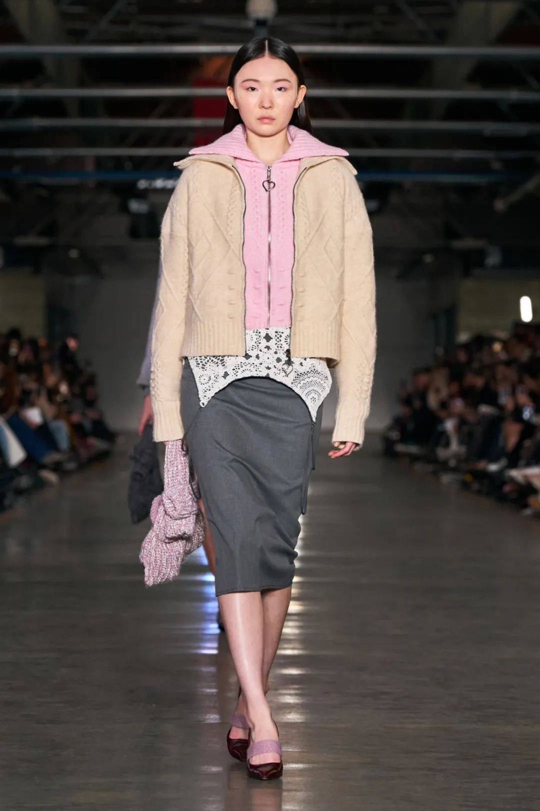 暴力碰撞!极限对抗赛场硝烟弥漫