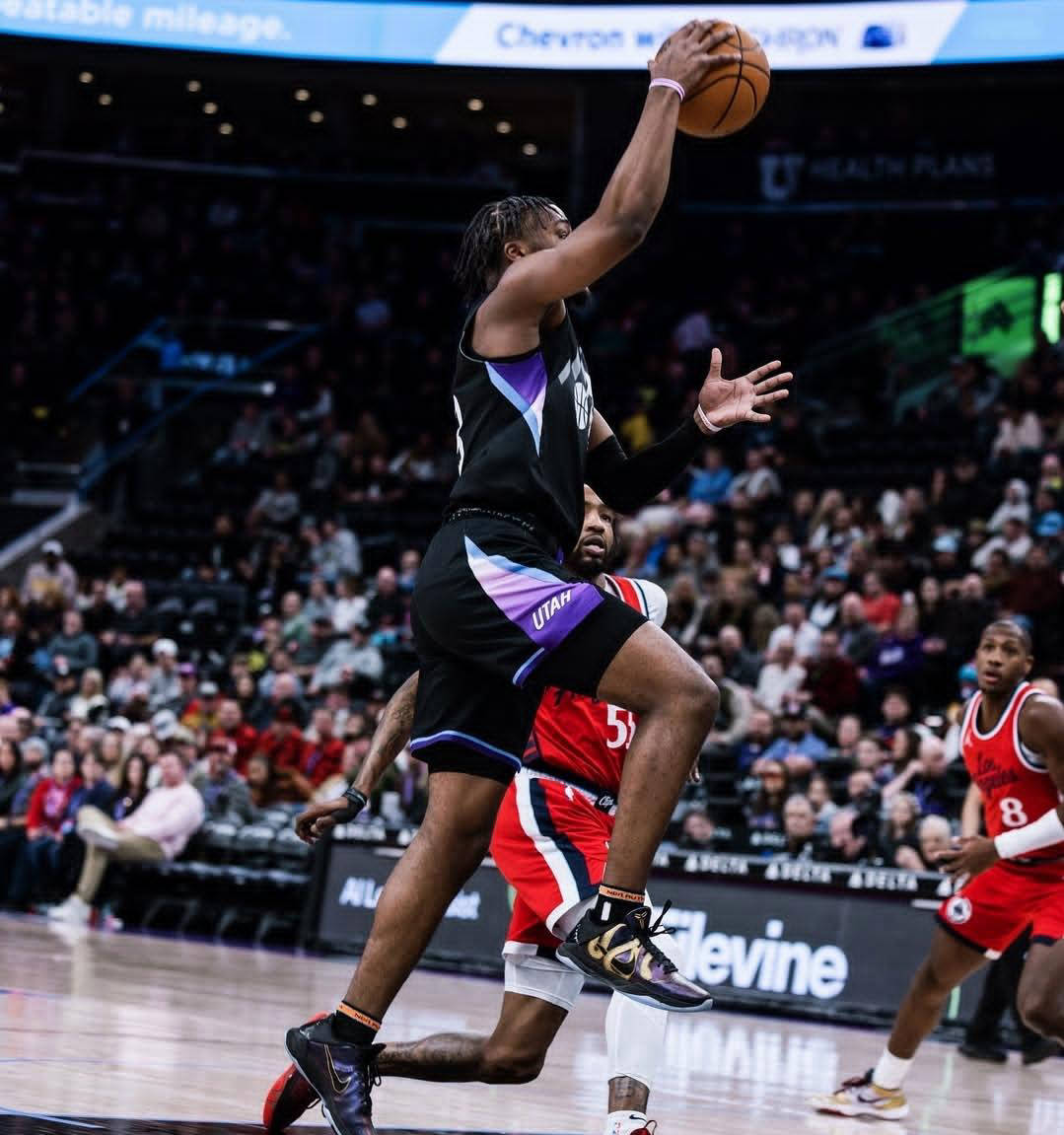 爵士复出首战,命运悬念状态火爆,西蒙斯成为焦点!的简单介绍